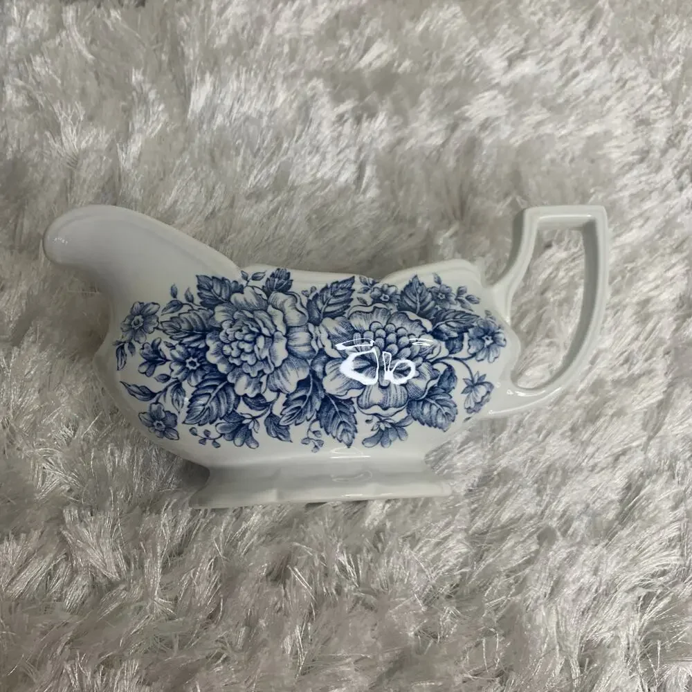 Royal Staffordshire Avondale Ironstone J& G Meakin England Gravy Boat